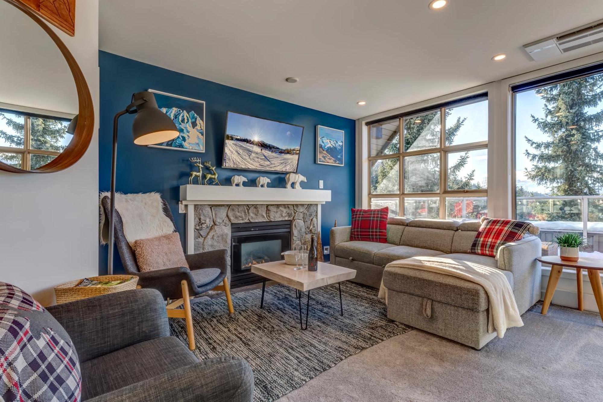The Lookout Penthouse // A Luxe Suite In Whistler Ngoại thất bức ảnh