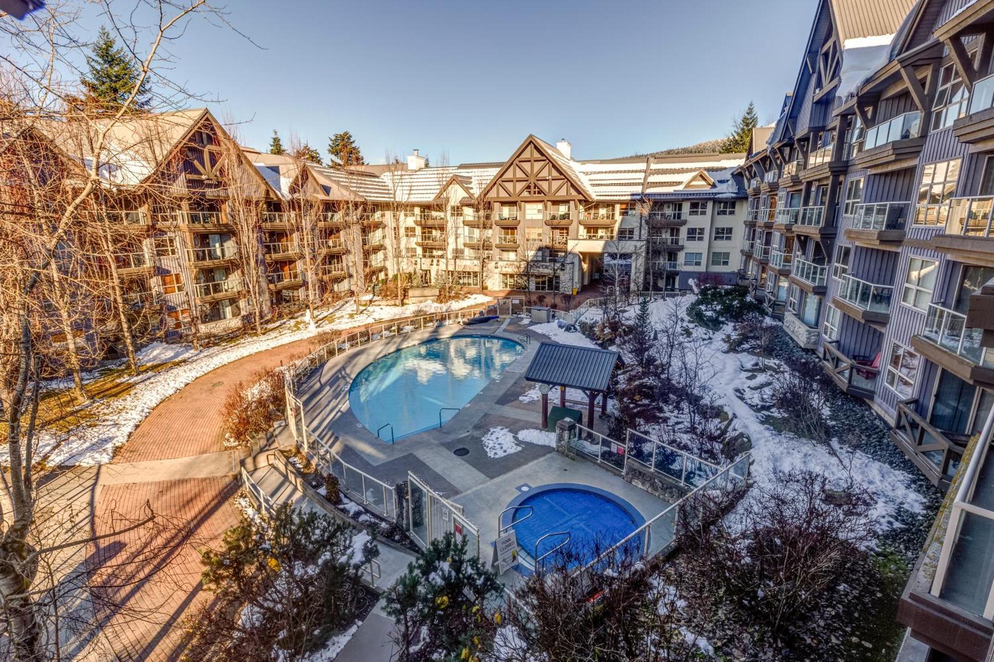 The Lookout Penthouse // A Luxe Suite In Whistler Ngoại thất bức ảnh