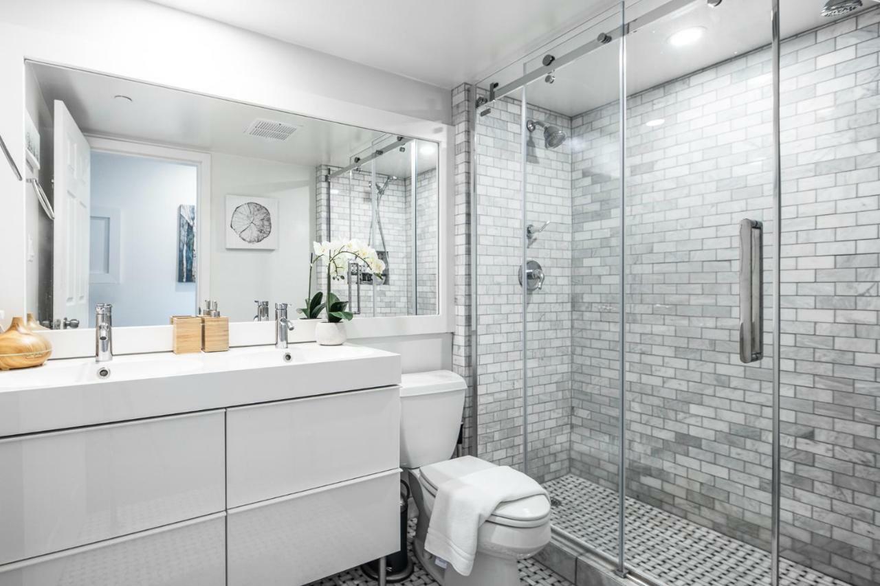 The Lookout Penthouse // A Luxe Suite In Whistler Ngoại thất bức ảnh